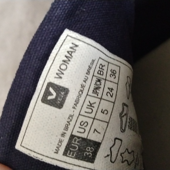 VEJA SHOES - Picture 11 of 11